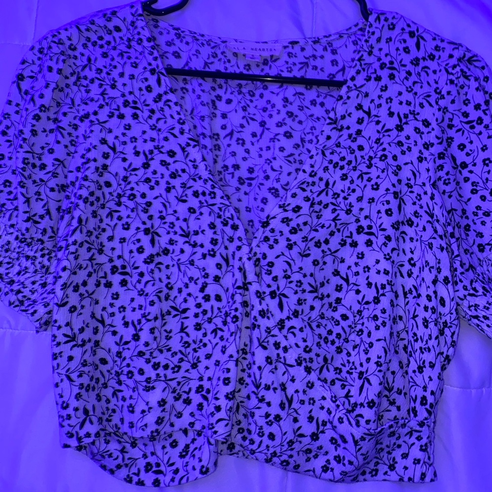 black and white flower blouse